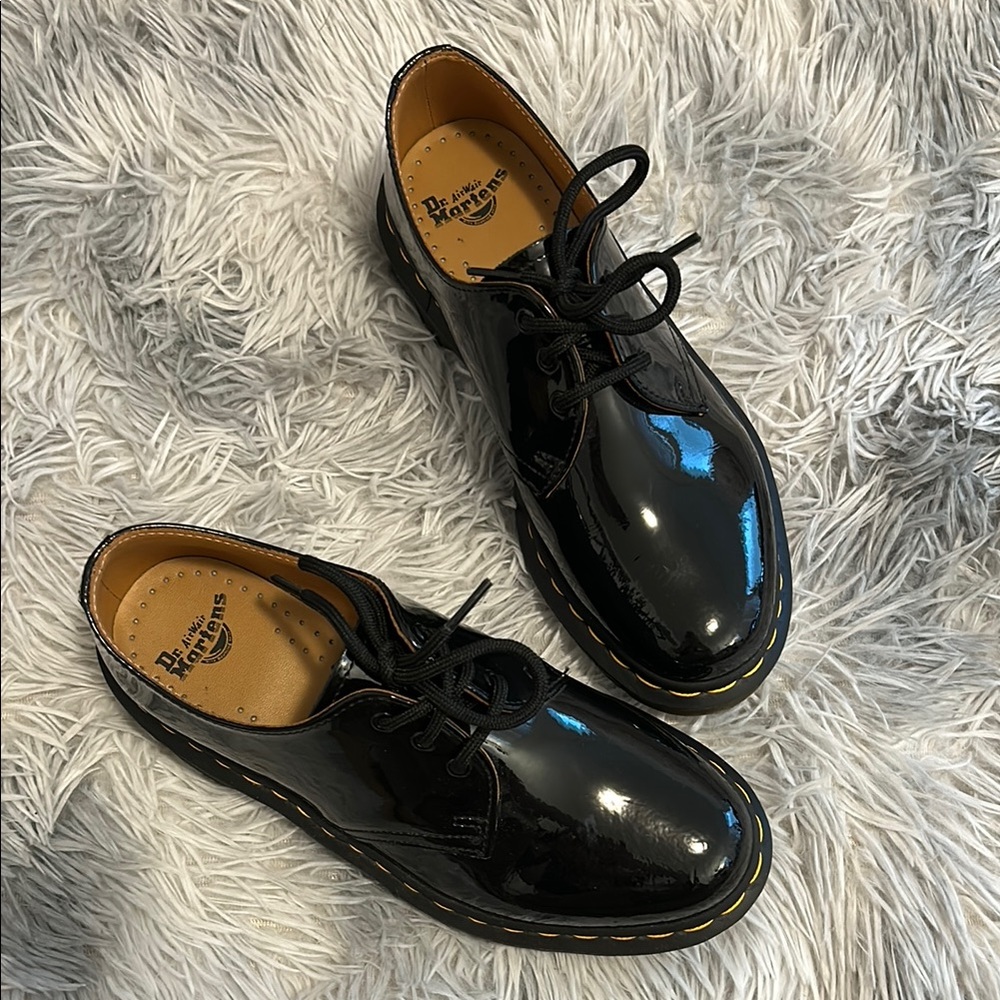 Dr. Martens 1461 BEX PATENT LEATHER OXFORD SHOES